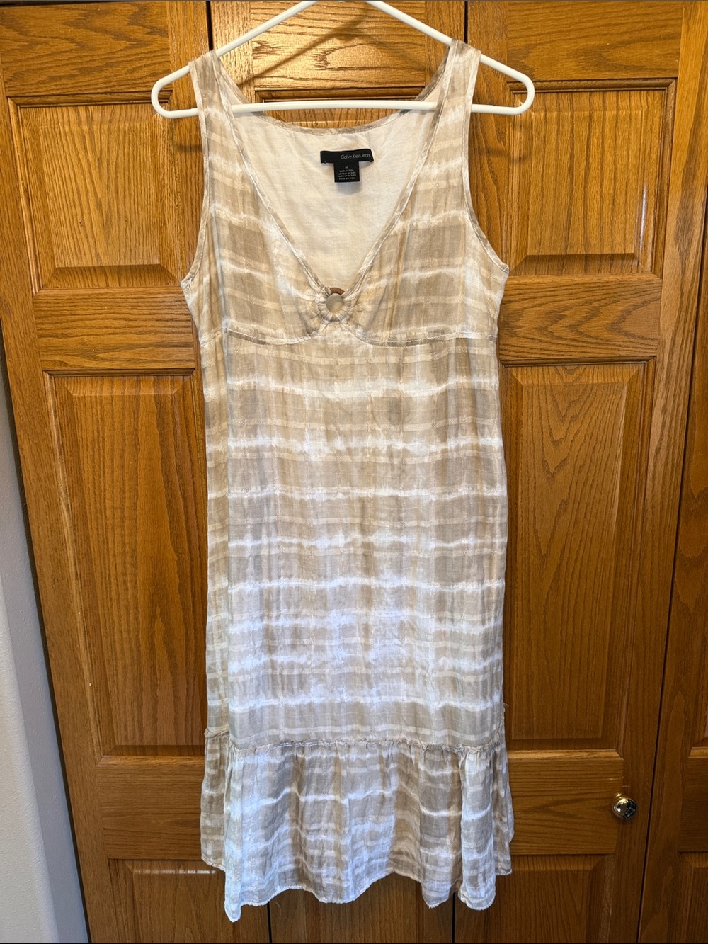 Calvin Klein Jeans Beige and Off-White Tie-Dye Sleeveless V-Neck Midi Dress
